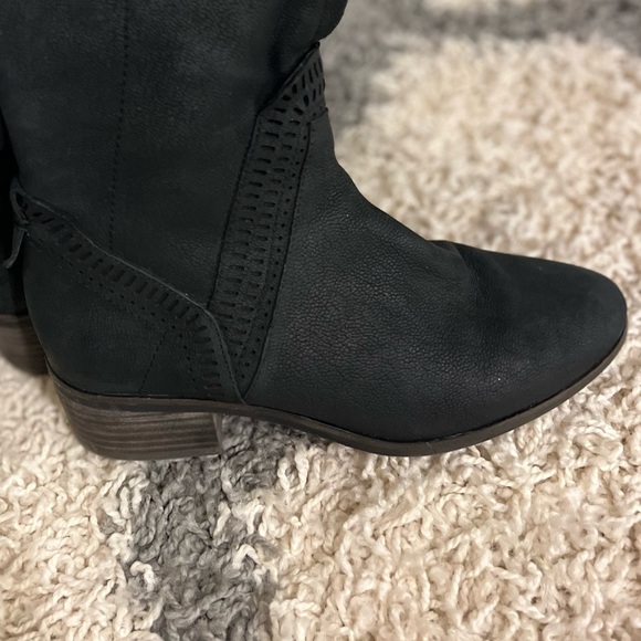 COPY - Like new Vince Camuto Karinda over the knee suede boots - Picture 5 of 14